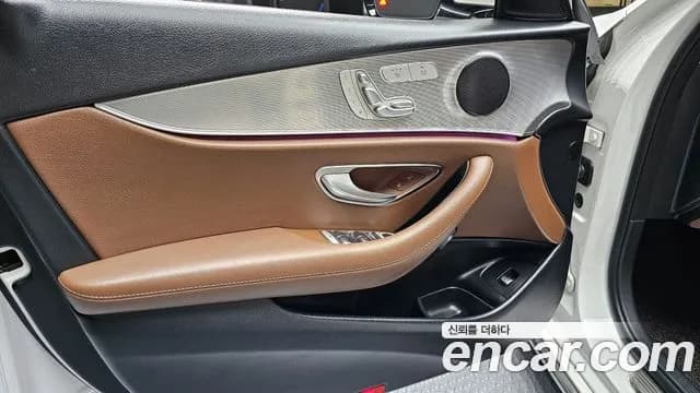 2019 Mercedes-Benz E-Class W213 E300 Avantgarde Sold VIN WDDZF4JB1KA661360 – photo 27 2019 Mercedes-Benz E-Class W213 E300 Avantgarde Sold VIN WDDZF4JB1KA661360 – photo 27