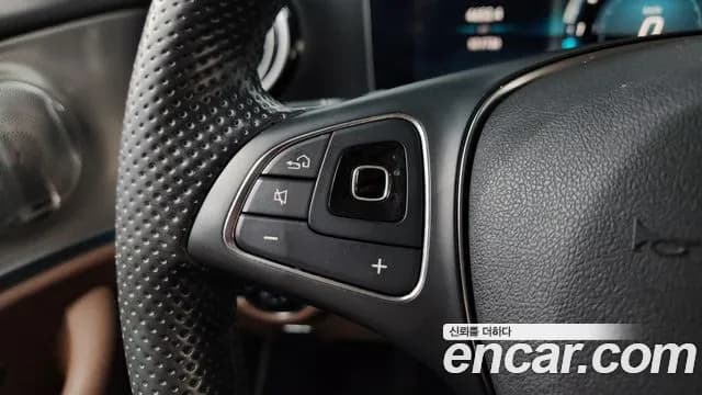 2018 Mercedes-Benz E-Class W213 E300 AMG Line Sold VIN WDDZF4JB2JA337090 – photo 18 2018 Mercedes-Benz E-Class W213 E300 AMG Line Sold VIN WDDZF4JB2JA337090 – photo 18