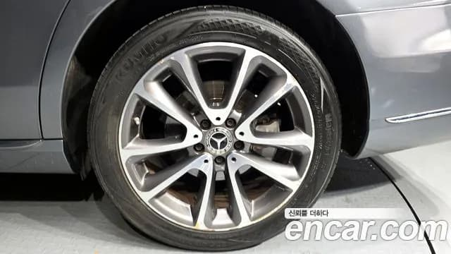 2018 Mercedes-Benz E-Class W213 E300 Exclusive Standard Sold VIN WDDZF4JB2JA340572 – side profile 2018 Mercedes-Benz E-Class W213 E300 Exclusive Standard Sold VIN WDDZF4JB2JA340572 – side profile