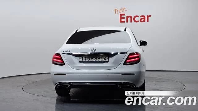 2019 Mercedes-Benz E-Class W213 E300 Avantgarde Sold VIN WDDZF4JB2KA542412 – undercarriage 2019 Mercedes-Benz E-Class W213 E300 Avantgarde Sold VIN WDDZF4JB2KA542412 – undercarriage