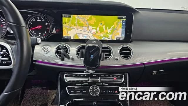 2019 Mercedes-Benz E-Class W213 E300 Avantgarde Sold VIN WDDZF4JB2KA542412 – photo 19 2019 Mercedes-Benz E-Class W213 E300 Avantgarde Sold VIN WDDZF4JB2KA542412 – photo 19