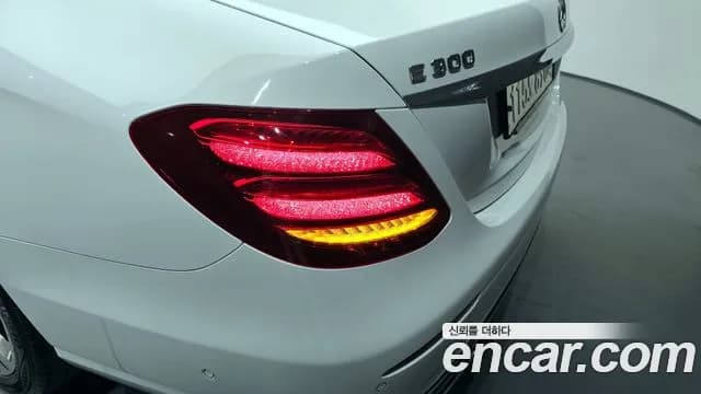2019 Mercedes-Benz E-Class W213 E300 Avantgarde Sold VIN WDDZF4JB2KA542412 – photo 20 2019 Mercedes-Benz E-Class W213 E300 Avantgarde Sold VIN WDDZF4JB2KA542412 – photo 20