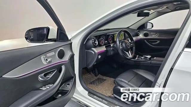 2019 Mercedes-Benz E-Class W213 E300 Avantgarde Sold VIN WDDZF4JB2KA542412 – photo 21 2019 Mercedes-Benz E-Class W213 E300 Avantgarde Sold VIN WDDZF4JB2KA542412 – photo 21