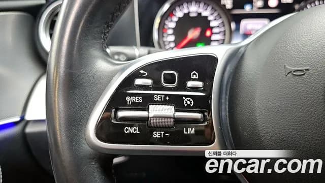 2019 Mercedes-Benz E-Class W213 E300 Avantgarde Sold VIN WDDZF4JB2KA695260 – photo 13 2019 Mercedes-Benz E-Class W213 E300 Avantgarde Sold VIN WDDZF4JB2KA695260 – photo 13
