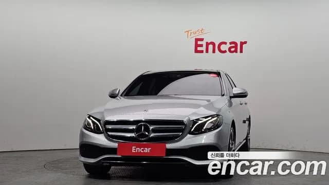 2019 Mercedes-Benz E-Class W213 E300 Avantgarde Sold VIN WDDZF4JB2KA695260 – photo 14 2019 Mercedes-Benz E-Class W213 E300 Avantgarde Sold VIN WDDZF4JB2KA695260 – photo 14