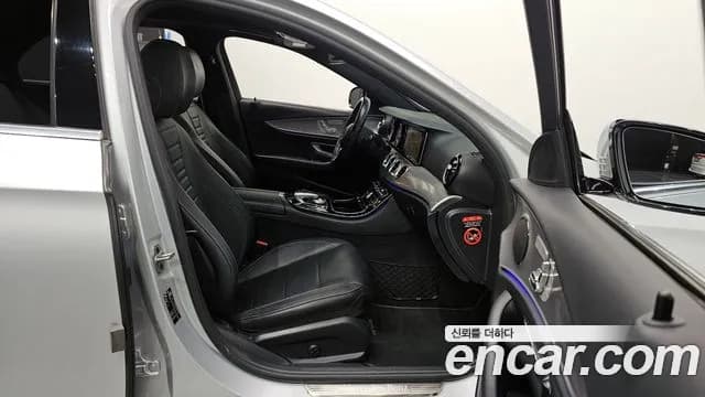 2019 Mercedes-Benz E-Class W213 E300 Avantgarde Sold VIN WDDZF4JB2KA695260 – photo 18 2019 Mercedes-Benz E-Class W213 E300 Avantgarde Sold VIN WDDZF4JB2KA695260 – photo 18