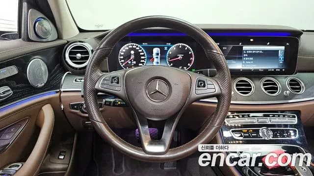 2018 Mercedes-Benz E-Class W213 E300 Exclusive Sold VIN WDDZF4JB3JA404165 – rear exterior 2018 Mercedes-Benz E-Class W213 E300 Exclusive Sold VIN WDDZF4JB3JA404165 – rear exterior
