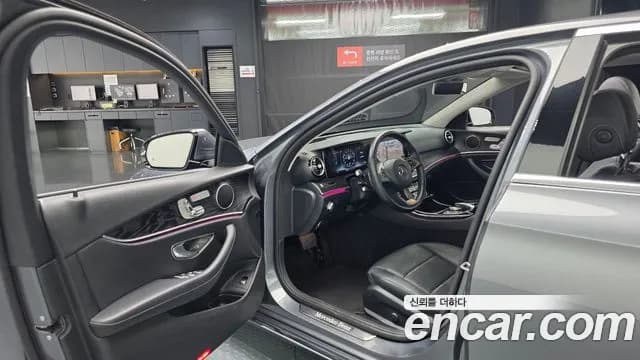 2017 Mercedes-Benz E-Class W213 E300 AV Intelligent Drive Sold VIN WDDZF4JB4HA247398 – photo 13 2017 Mercedes-Benz E-Class W213 E300 AV Intelligent Drive Sold VIN WDDZF4JB4HA247398 – photo 13