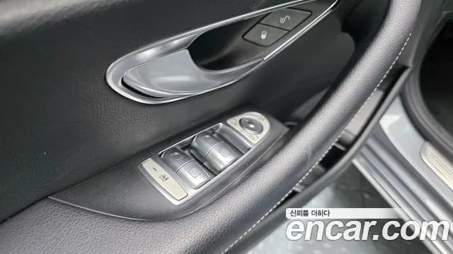 2017 Mercedes-Benz E-Class W213 E300 AV Intelligent Drive Sold VIN WDDZF4JB4HA247398 – photo 30 2017 Mercedes-Benz E-Class W213 E300 AV Intelligent Drive Sold VIN WDDZF4JB4HA247398 – photo 30