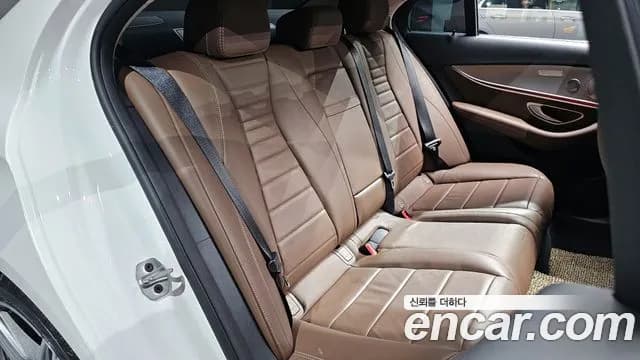 2019 Mercedes-Benz E-Class W213 E300 AMG Line Sold VIN WDDZF4JB4KA535168 – photo 12 2019 Mercedes-Benz E-Class W213 E300 AMG Line Sold VIN WDDZF4JB4KA535168 – photo 12