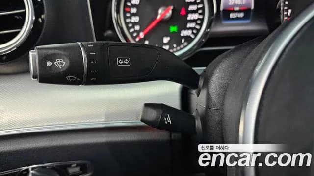 2019 Mercedes-Benz E-Class W213 E300 Avantgarde Sold VIN WDDZF4JB4KA546302 – interior seats 2019 Mercedes-Benz E-Class W213 E300 Avantgarde Sold VIN WDDZF4JB4KA546302 – interior seats