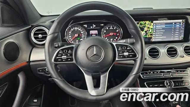 2019 Mercedes-Benz E-Class W213 E300 Avantgarde Sold VIN WDDZF4JB4KA546302 – undercarriage 2019 Mercedes-Benz E-Class W213 E300 Avantgarde Sold VIN WDDZF4JB4KA546302 – undercarriage