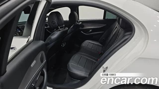 2019 Mercedes-Benz E-Class W213 E300 Avantgarde Sold VIN WDDZF4JB4KA546302 – photo 12 2019 Mercedes-Benz E-Class W213 E300 Avantgarde Sold VIN WDDZF4JB4KA546302 – photo 12