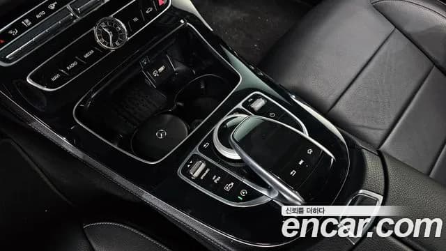2019 Mercedes-Benz E-Class W213 E300 Avantgarde Sold VIN WDDZF4JB4KA546302 – photo 16 2019 Mercedes-Benz E-Class W213 E300 Avantgarde Sold VIN WDDZF4JB4KA546302 – photo 16