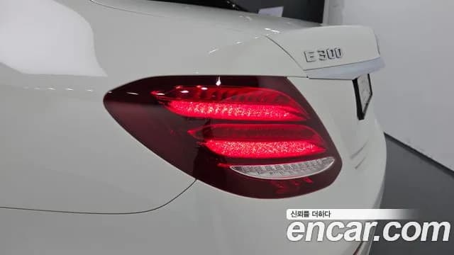 2018 Mercedes-Benz E-Class W213 E300 Exclusive Sold VIN WDDZF4JB5JA403406 – photo 26 2018 Mercedes-Benz E-Class W213 E300 Exclusive Sold VIN WDDZF4JB5JA403406 – photo 26