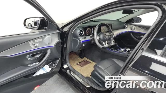 2019 Mercedes-Benz E-Class W213 E300 AMG Line Sold VIN WDDZF4JB6KA534037 – rear exterior 2019 Mercedes-Benz E-Class W213 E300 AMG Line Sold VIN WDDZF4JB6KA534037 – rear exterior