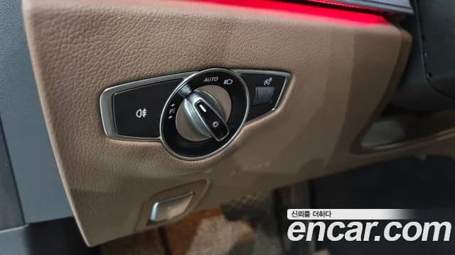 2019 Mercedes-Benz E-Class W213 E300 Avantgarde Sold VIN WDDZF4JB6KA542865 – side profile 2019 Mercedes-Benz E-Class W213 E300 Avantgarde Sold VIN WDDZF4JB6KA542865 – side profile