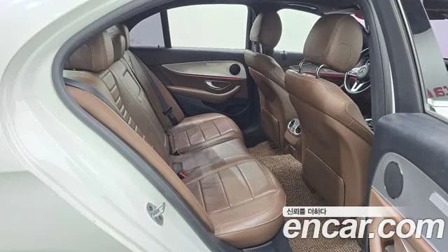 2019 Mercedes-Benz E-Class W213 E300 Avantgarde Sold VIN WDDZF4JB6KA542865 – photo 25 2019 Mercedes-Benz E-Class W213 E300 Avantgarde Sold VIN WDDZF4JB6KA542865 – photo 25