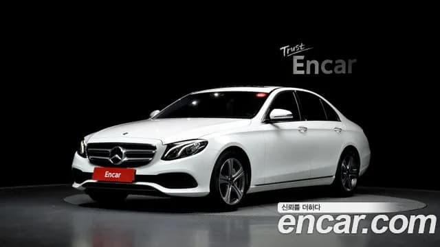 2019 Mercedes-Benz E-Class W213 E300 Avantgarde Sold VIN WDDZF4JB7KA693651 – engine bay 2019 Mercedes-Benz E-Class W213 E300 Avantgarde Sold VIN WDDZF4JB7KA693651 – engine bay