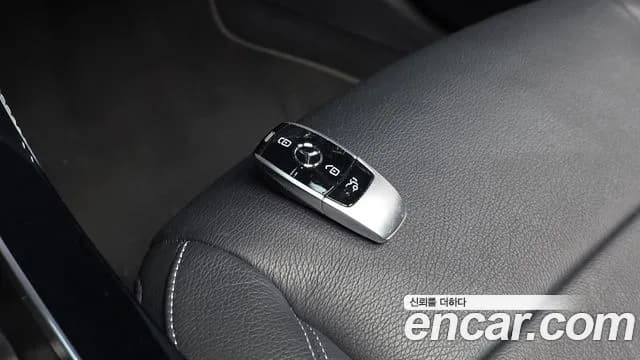 2019 Mercedes-Benz E-Class W213 E300 Avantgarde Sold VIN WDDZF4JB7KA693651 – photo 25 2019 Mercedes-Benz E-Class W213 E300 Avantgarde Sold VIN WDDZF4JB7KA693651 – photo 25