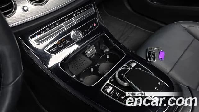 2019 Mercedes-Benz E-Class W213 E300 Avantgarde Sold VIN WDDZF4JB7KA696405 – photo 11 2019 Mercedes-Benz E-Class W213 E300 Avantgarde Sold VIN WDDZF4JB7KA696405 – photo 11
