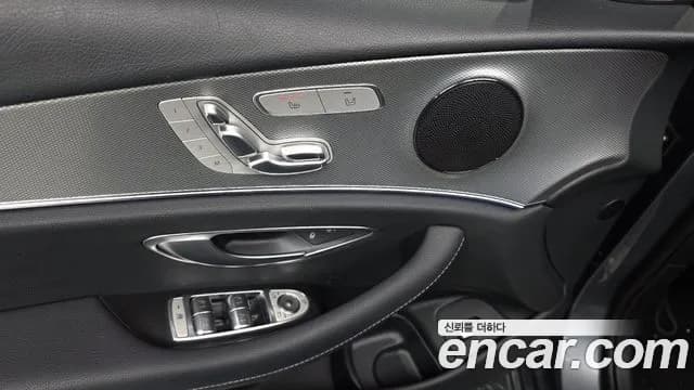 2019 Mercedes-Benz E-Class W213 E300 Avantgarde Sold VIN WDDZF4JB7KA696405 – photo 18 2019 Mercedes-Benz E-Class W213 E300 Avantgarde Sold VIN WDDZF4JB7KA696405 – photo 18