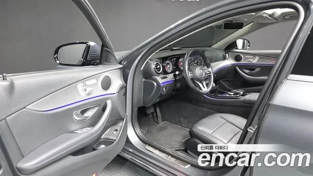 2019 Mercedes-Benz E-Class W213 E300 Avantgarde Sold VIN WDDZF4JB7KA696405 – photo 23 2019 Mercedes-Benz E-Class W213 E300 Avantgarde Sold VIN WDDZF4JB7KA696405 – photo 23