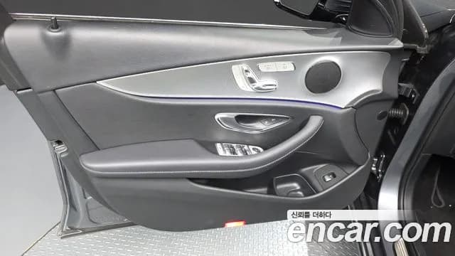 2019 Mercedes-Benz E-Class W213 E300 Avantgarde Sold VIN WDDZF4JB7KA696405 – photo 29 2019 Mercedes-Benz E-Class W213 E300 Avantgarde Sold VIN WDDZF4JB7KA696405 – photo 29
