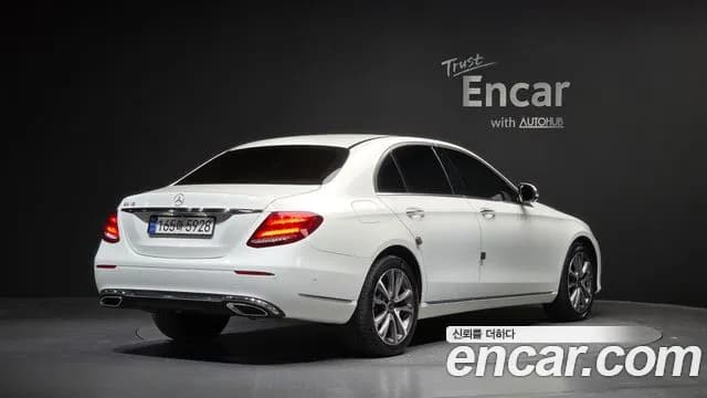 2018 Mercedes-Benz E-Class W213 E300 Exclusive Sold VIN WDDZF4JB8JA328653 – photo 17 2018 Mercedes-Benz E-Class W213 E300 Exclusive Sold VIN WDDZF4JB8JA328653 – photo 17