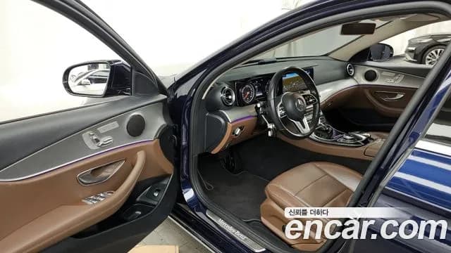 2019 Mercedes-Benz E-Class W213 E300 Avantgarde Sold VIN WDDZF4JB9KA555495 – side profile 2019 Mercedes-Benz E-Class W213 E300 Avantgarde Sold VIN WDDZF4JB9KA555495 – side profile