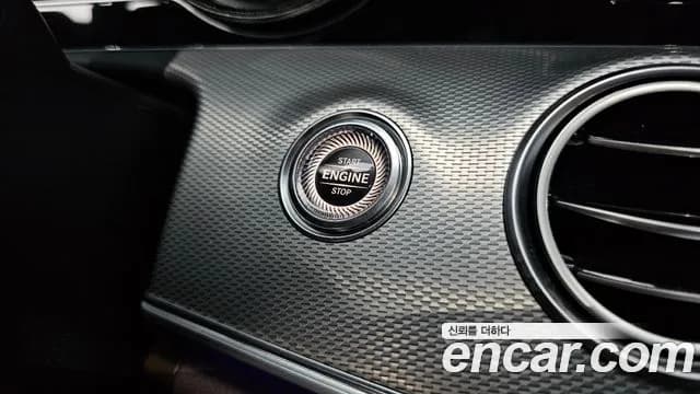 2019 Mercedes-Benz E-Class W213 E300 Avantgarde Sold VIN WDDZF4JB9KA698950 – side profile 2019 Mercedes-Benz E-Class W213 E300 Avantgarde Sold VIN WDDZF4JB9KA698950 – side profile