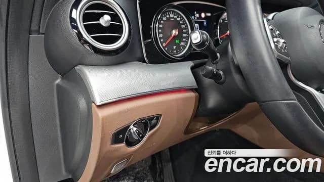 2019 Mercedes-Benz E-Class W213 E300 Avantgarde Sold VIN WDDZF4JB9KA698950 – undercarriage 2019 Mercedes-Benz E-Class W213 E300 Avantgarde Sold VIN WDDZF4JB9KA698950 – undercarriage