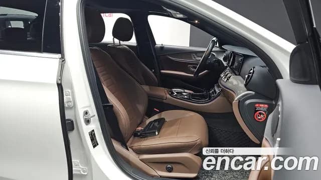 2019 Mercedes-Benz E-Class W213 E300 Avantgarde Sold VIN WDDZF4JB9KA698950 – photo 25 2019 Mercedes-Benz E-Class W213 E300 Avantgarde Sold VIN WDDZF4JB9KA698950 – photo 25