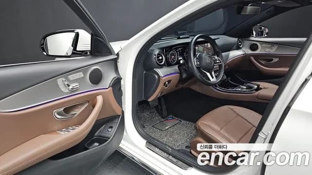 2019 Mercedes-Benz E-Class W213 E300 Avantgarde Sold VIN WDDZF4JB9KA698950 – photo 28 2019 Mercedes-Benz E-Class W213 E300 Avantgarde Sold VIN WDDZF4JB9KA698950 – photo 28