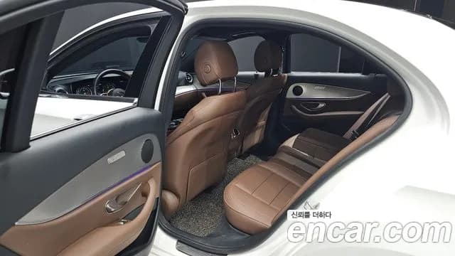 2019 Mercedes-Benz E-Class W213 E300 Avantgarde Sold VIN WDDZF4JB9KA698950 – photo 32 2019 Mercedes-Benz E-Class W213 E300 Avantgarde Sold VIN WDDZF4JB9KA698950 – photo 32