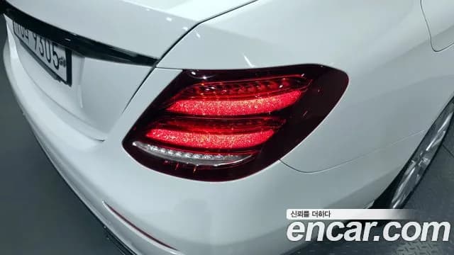 2019 Mercedes-Benz E-Class W213 E300 Exclusive Sold VIN WDDZF4JBXKA658585 – photo 21 2019 Mercedes-Benz E-Class W213 E300 Exclusive Sold VIN WDDZF4JBXKA658585 – photo 21