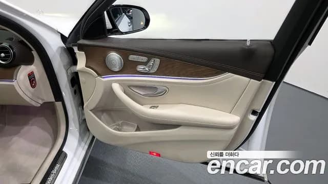 2019 Mercedes-Benz E-Class W213 E300 Exclusive Sold VIN WDDZF4JBXKA658585 – photo 24 2019 Mercedes-Benz E-Class W213 E300 Exclusive Sold VIN WDDZF4JBXKA658585 – photo 24