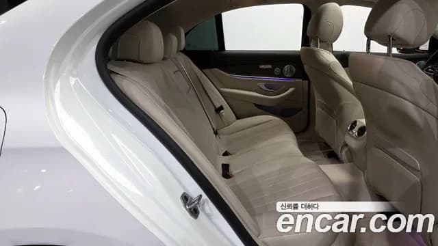 2019 Mercedes-Benz E-Class W213 E300 Exclusive Sold VIN WDDZF4JBXKA658585 – photo 29 2019 Mercedes-Benz E-Class W213 E300 Exclusive Sold VIN WDDZF4JBXKA658585 – photo 29