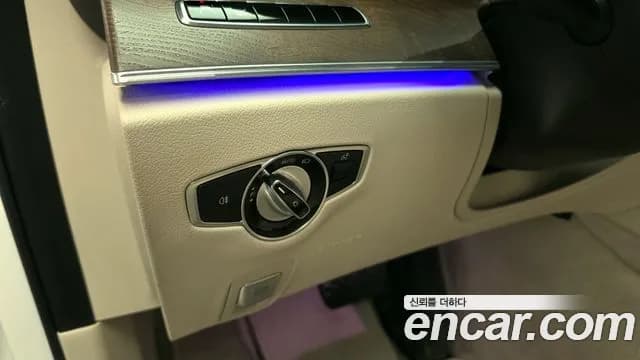 2019 Mercedes-Benz E-Class W213 E300 Exclusive Sold VIN WDDZF4JBXKA658585 – photo 30 2019 Mercedes-Benz E-Class W213 E300 Exclusive Sold VIN WDDZF4JBXKA658585 – photo 30
