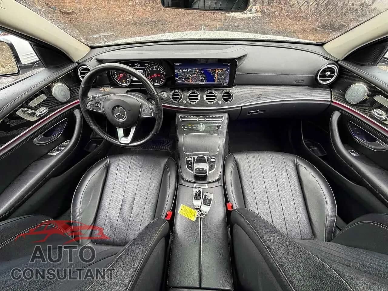 2018 MERCEDES-BENZ E-CLASS Used VIN WDDZF4KB1JA424428 – trunk area 2018 MERCEDES-BENZ E-CLASS Used VIN WDDZF4KB1JA424428 – trunk area