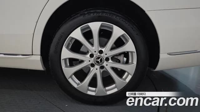 2019 Mercedes-Benz E-Class W213 E300 4MATIC Exclusive Sold VIN WDDZF4KB2KA566787 – side profile 2019 Mercedes-Benz E-Class W213 E300 4MATIC Exclusive Sold VIN WDDZF4KB2KA566787 – side profile