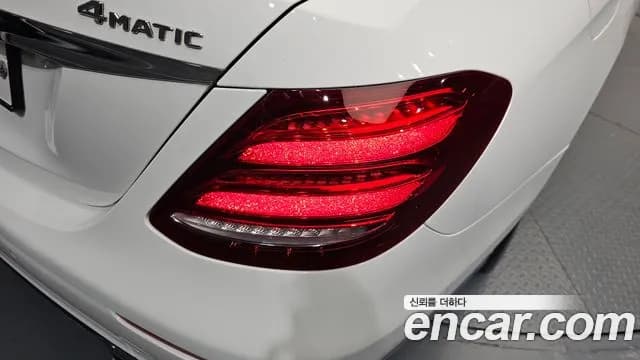 2019 Mercedes-Benz E-Class W213 E300 4MATIC Exclusive Sold VIN WDDZF4KB2KA566787 – interior seats 2019 Mercedes-Benz E-Class W213 E300 4MATIC Exclusive Sold VIN WDDZF4KB2KA566787 – interior seats