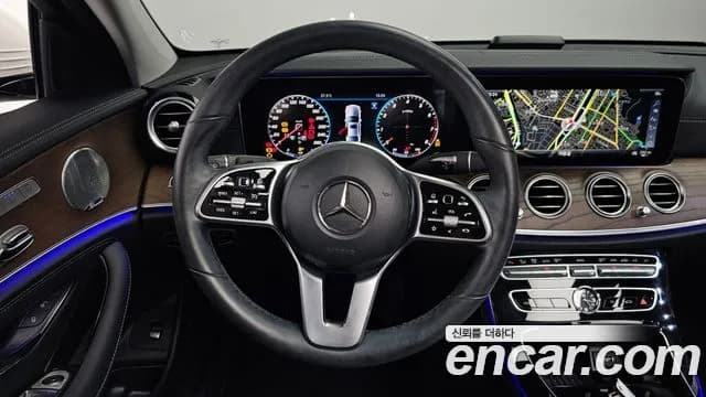 2019 Mercedes-Benz E-Class W213 E300 4MATIC Exclusive Sold VIN WDDZF4KB2KA566787 – trunk area 2019 Mercedes-Benz E-Class W213 E300 4MATIC Exclusive Sold VIN WDDZF4KB2KA566787 – trunk area