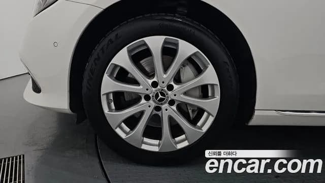 2019 Mercedes-Benz E-Class W213 E300 4MATIC Exclusive Sold VIN WDDZF4KB2KA566787 – photo 17 2019 Mercedes-Benz E-Class W213 E300 4MATIC Exclusive Sold VIN WDDZF4KB2KA566787 – photo 17