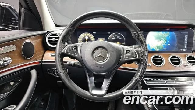 2017 Mercedes-Benz E-Class W213 E300 4MATIC Exclusive Sold VIN WDDZF4KB3HA251831 – photo 14 2017 Mercedes-Benz E-Class W213 E300 4MATIC Exclusive Sold VIN WDDZF4KB3HA251831 – photo 14