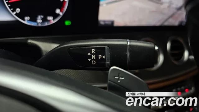 2017 Mercedes-Benz E-Class W213 E300 4MATIC AMG Line Sold VIN WDDZF4KB4HA222046 – trunk area 2017 Mercedes-Benz E-Class W213 E300 4MATIC AMG Line Sold VIN WDDZF4KB4HA222046 – trunk area
