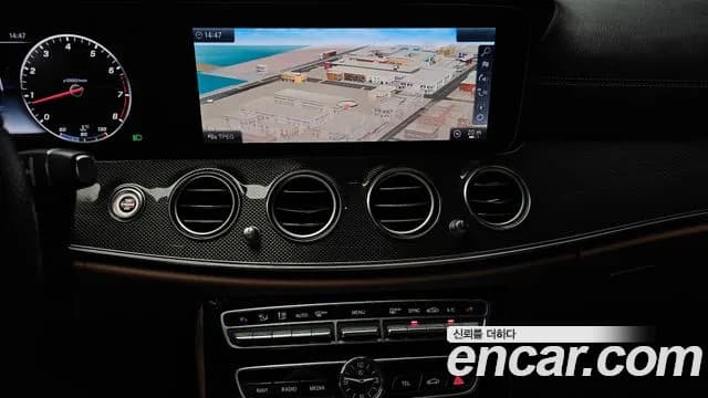2017 Mercedes-Benz E-Class W213 E300 4MATIC AMG Line Sold VIN WDDZF4KB4HA222046 – photo 12 2017 Mercedes-Benz E-Class W213 E300 4MATIC AMG Line Sold VIN WDDZF4KB4HA222046 – photo 12