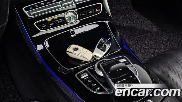 2020 Mercedes-Benz E-Class W213 E300 4MATIC AMG Line Sold VIN WDDZF4KB4LA707280 – rear exterior 2020 Mercedes-Benz E-Class W213 E300 4MATIC AMG Line Sold VIN WDDZF4KB4LA707280 – rear exterior