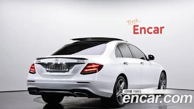 2020 Mercedes-Benz E-Class W213 E300 4MATIC AMG Line Sold VIN WDDZF4KB4LA707280 – exterior detail 2020 Mercedes-Benz E-Class W213 E300 4MATIC AMG Line Sold VIN WDDZF4KB4LA707280 – exterior detail