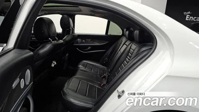 2020 Mercedes-Benz E-Class W213 E300 4MATIC AMG Line Sold VIN WDDZF4KB4LA707280 – photo 17 2020 Mercedes-Benz E-Class W213 E300 4MATIC AMG Line Sold VIN WDDZF4KB4LA707280 – photo 17